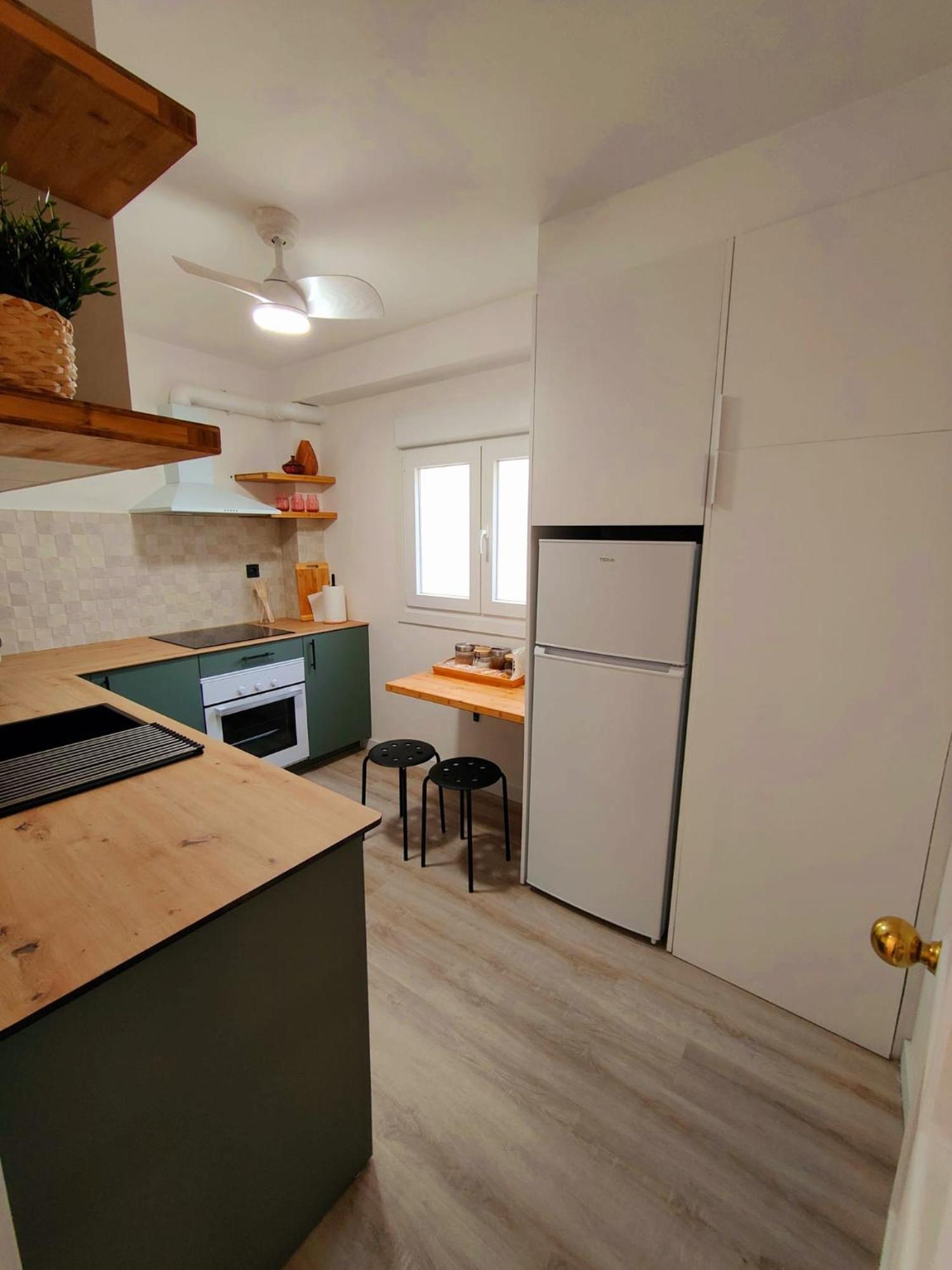 Almeria Sol Y Sur Apartmento - Netflix Y Parking Gratuito Экстерьер фото